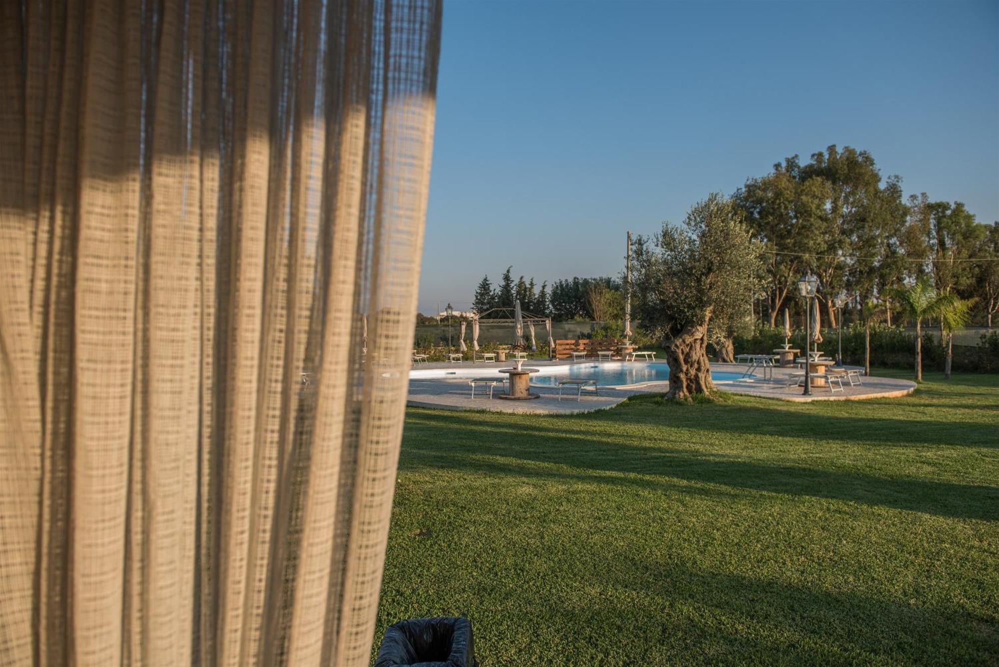 Masseria Giamarra การ์ปิญาโน ซาเลนติโน ภายนอก รูปภาพ